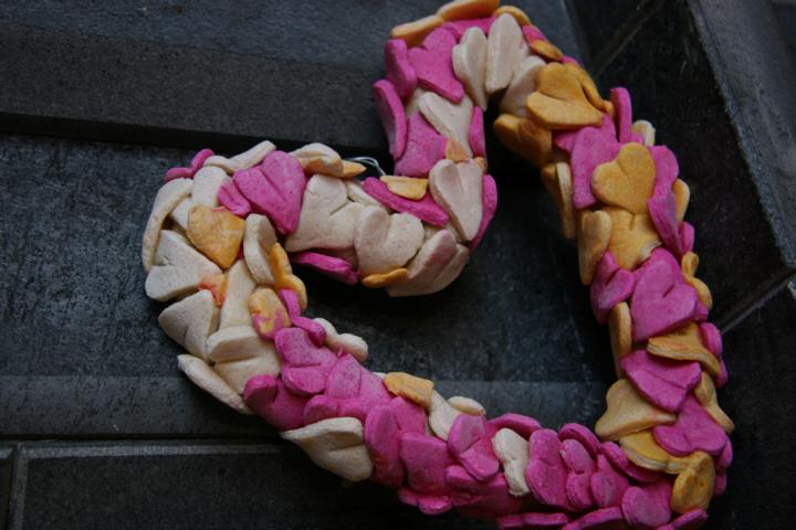Et voici une couronne en pâte à sel pour la fête des grands mère